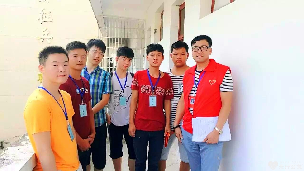 205129l80rwo673ul2g02w.jpg