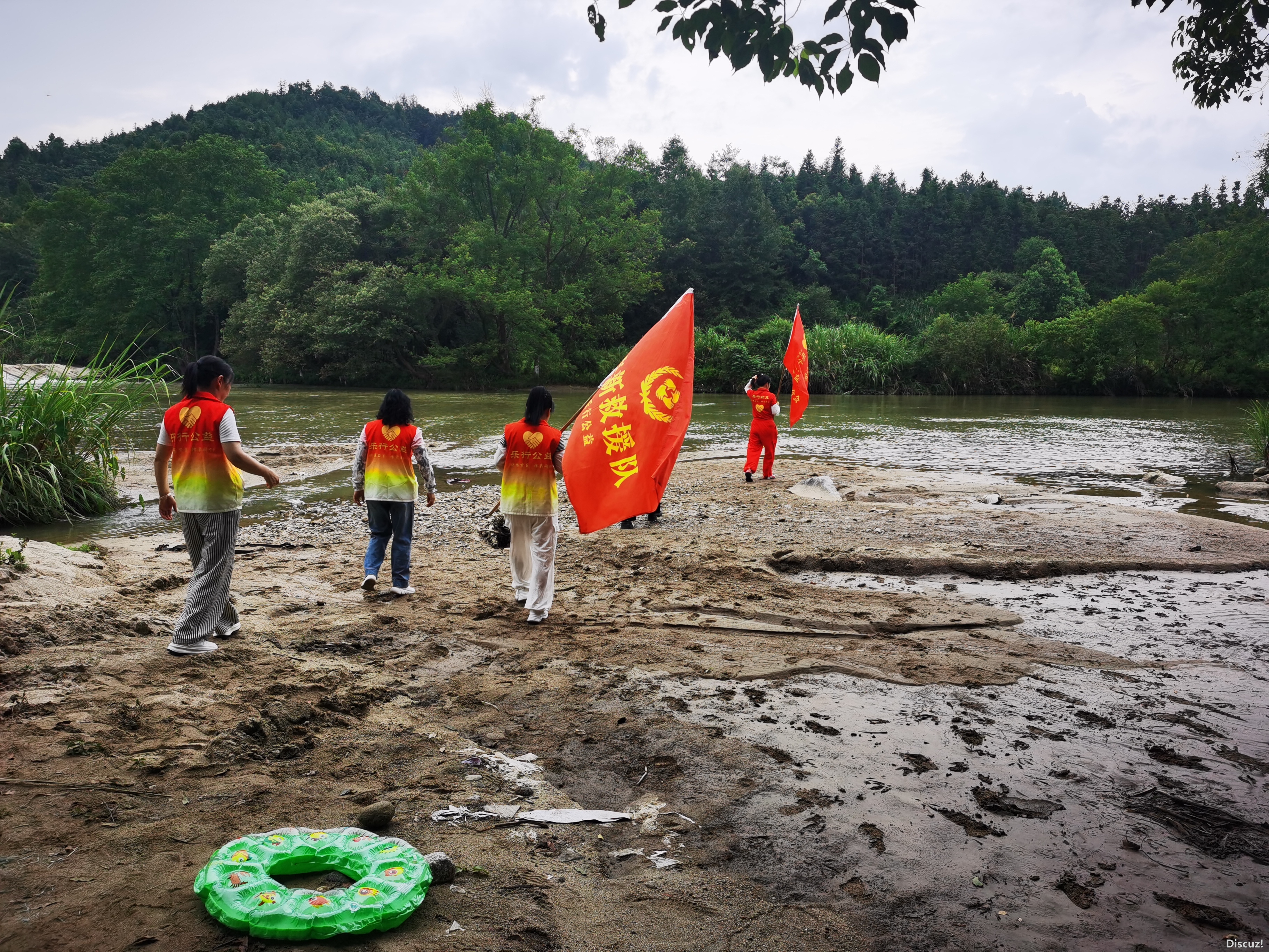 20240813（上富办事处防溺水巡河） (1).jpg