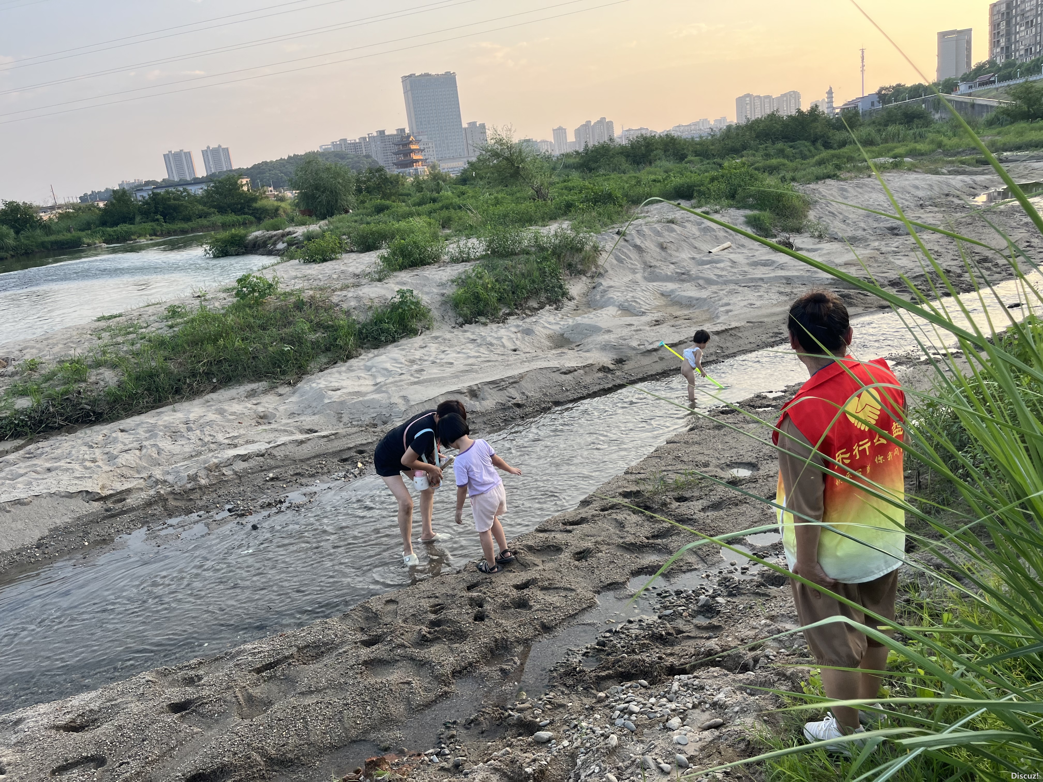 20240823（奉新防溺水巡河) (3).jpg