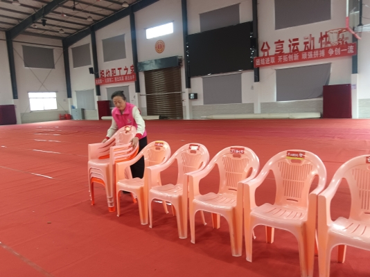 2026.03.05 协助县妇联举行县女子八段锦比赛前期准备 (3).jpg