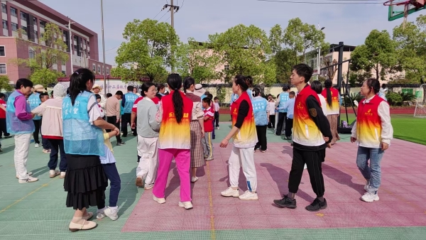 2026.05.11 协助特校助残日活动 (2).jpg