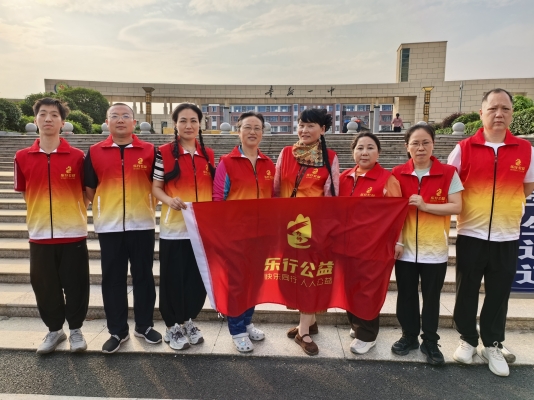 2026.06.07 暖心助考，温情护航高考志愿服务活动 (2).jpg