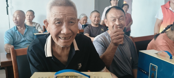 2026.06.17 宋埠敬老院文艺慰问活动  (8).jpg