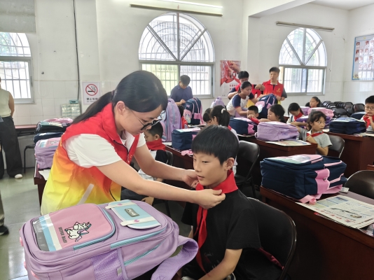 2026.07.22 红星少年报慰问滨阳班 (33).jpg