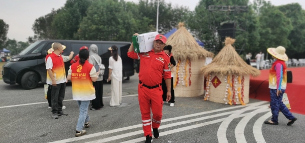 2026.09.21 协助县委办丰收节活动 (70).jpg